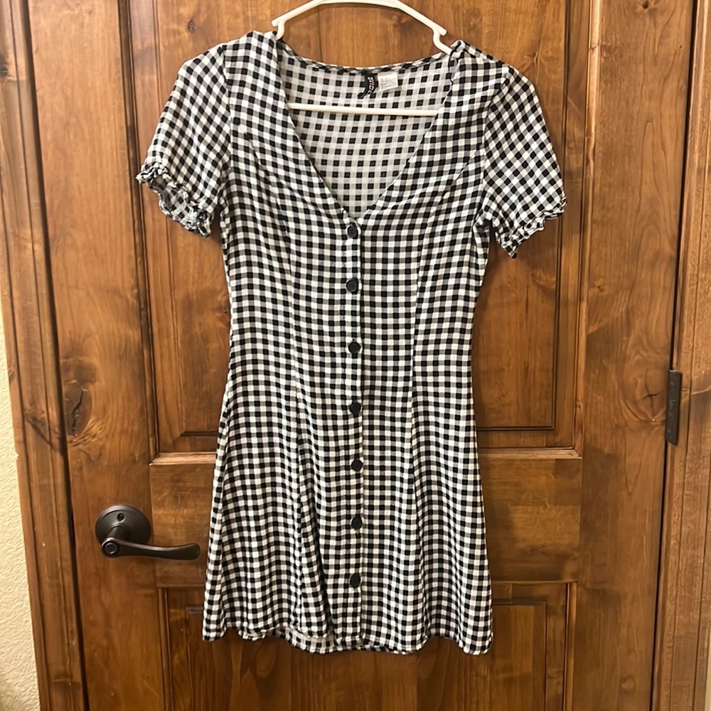 Black and white dress
